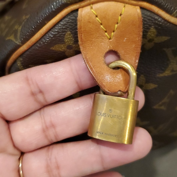 Authentic and Vintage Speedy 25 - Picture 5 of 16